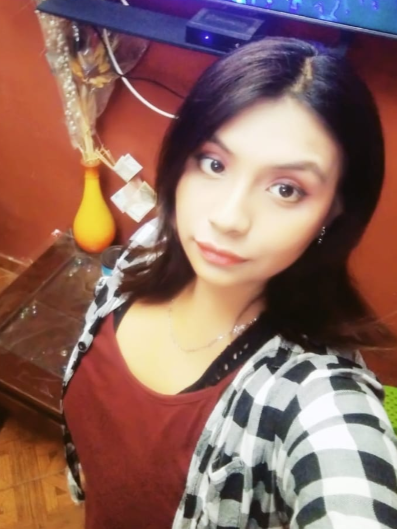 CHICA SOLTERA, PERO NO DISPONIBLE